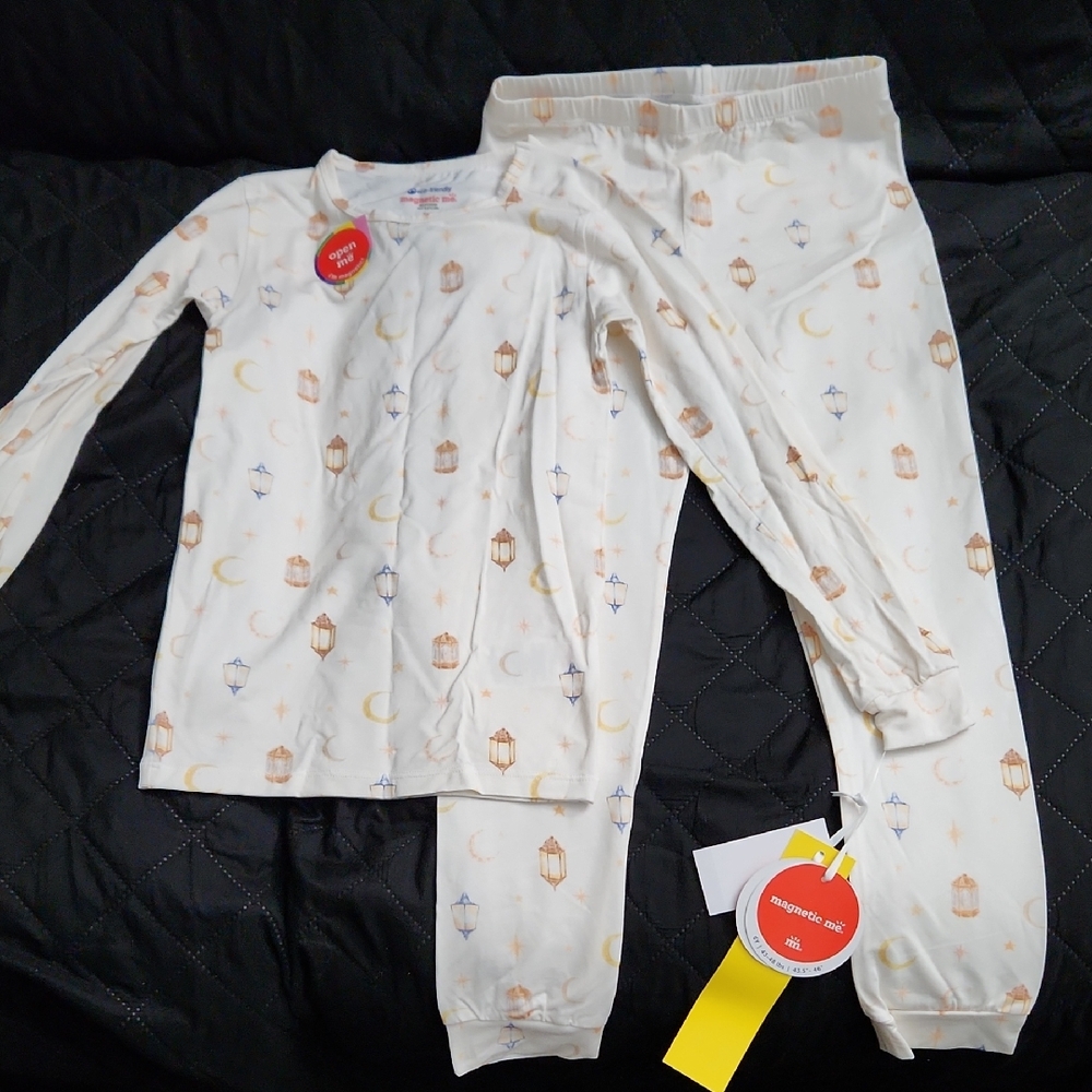 Magnetic Me Ramadan Dream Pajama Set with Lantern and Moon Print - 6Y - NWT